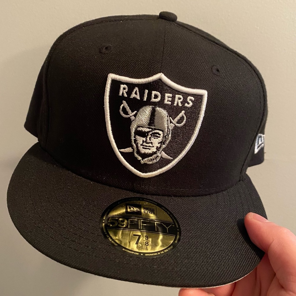 NFL Raiders New Era 59fifty size 7 3/8